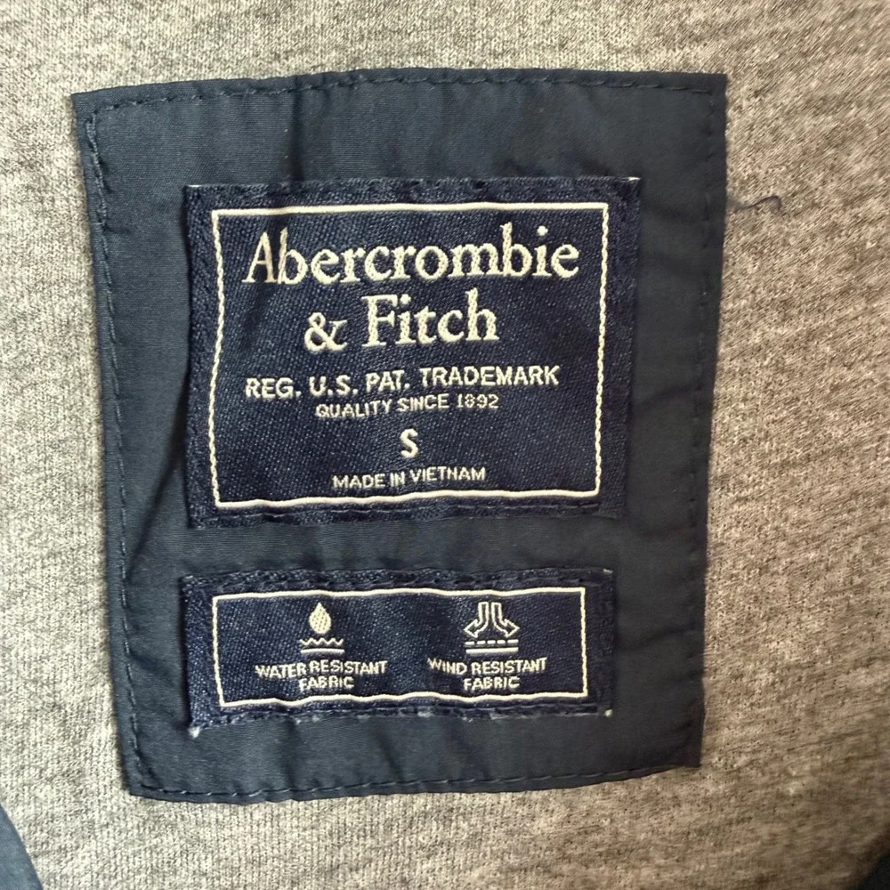 Abercrombie & Fitch Puffer Jacket Womens S Navy Blue Y2K Water Wind Resistant
